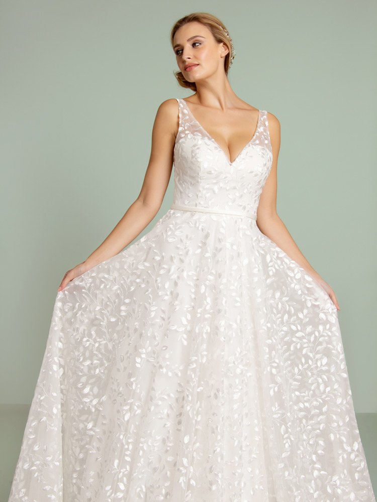 White Rose Bridal R1537